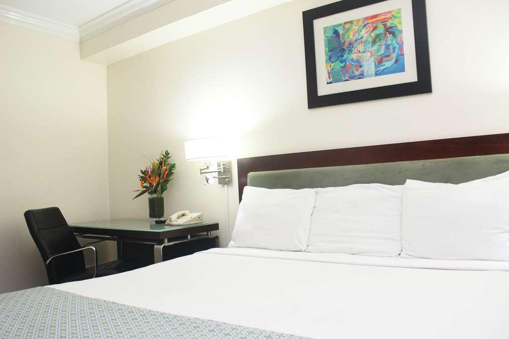 The Knutsford Court Hotel Kingston Quarto foto