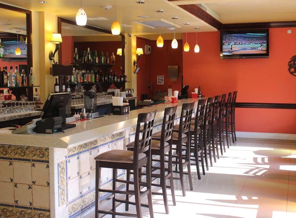 The Knutsford Court Hotel Kingston Restaurante foto